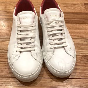 Selling them because I don’t wear them no more